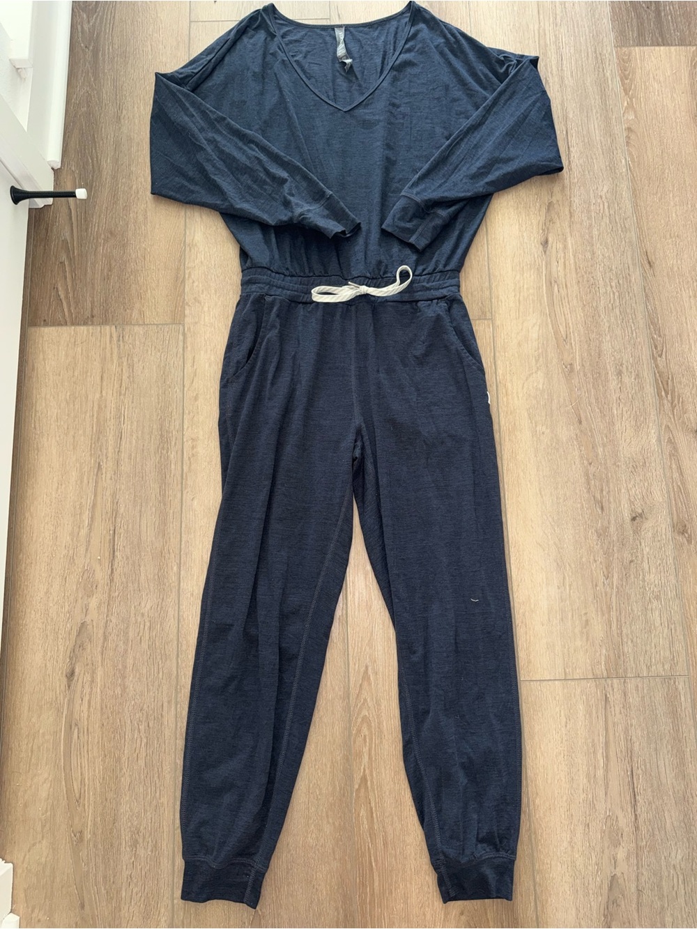 Vuori Navy Blue Heather Lux Long‑Sleeve Drawstring Jumpsuit size XS